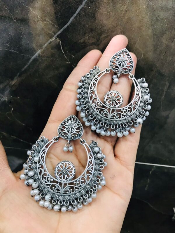 Pearl Chandbali